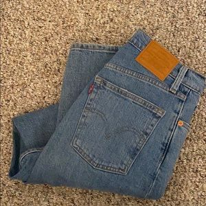 Levi’s Ribcage Straight Jeans